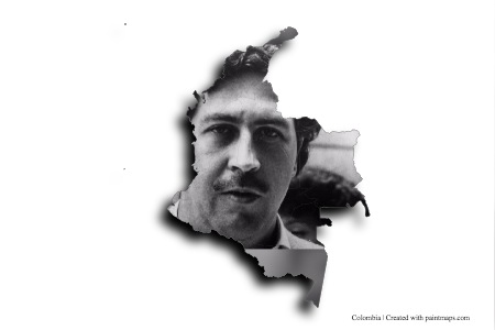  Pablo Escobar (Kolombiya haritası üzerinde)